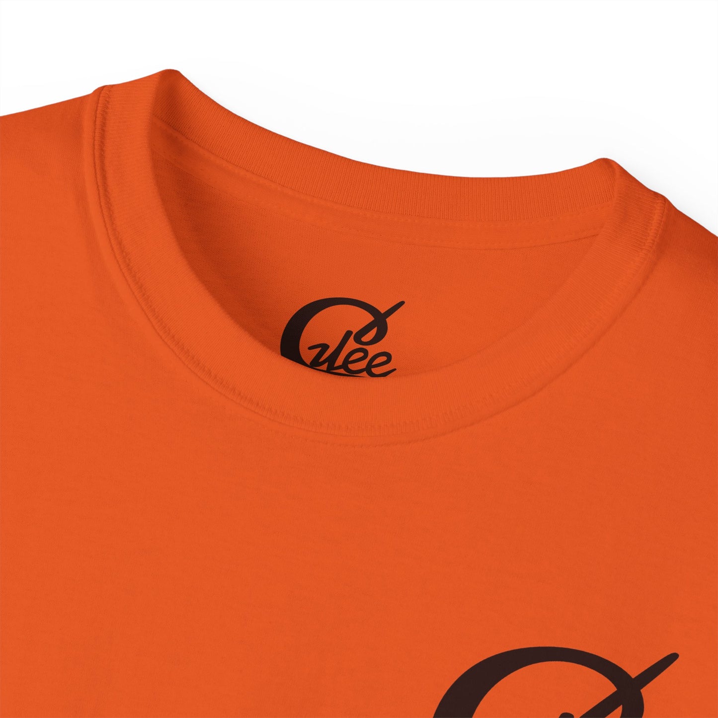 CLASSIC "CUEE" TEE